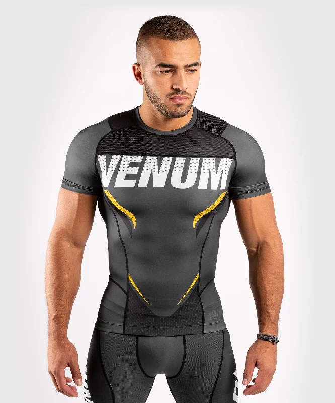 men's canvas sneakers-Venum ONE FC Impact Rashguard - short sleeves - Grey/Yellow