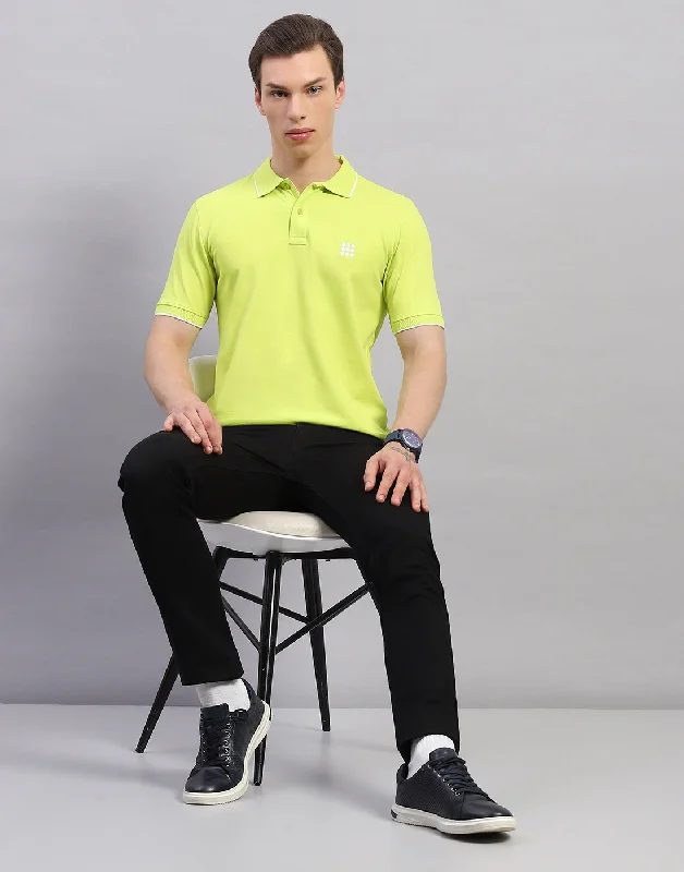 men's performance tees-Men Green Solid Polo Collar Half Sleeve T-Shirt